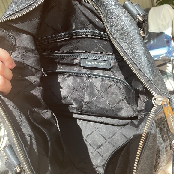 Michael Kors Handbag - Picture 13 of 16